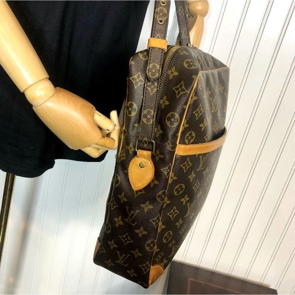 LOUIS VUITTON Danube GM Monogram Crossbody Messenger Shoulder Bag Lock/Key - Picture 12 of 17